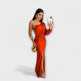 Elisa - Elegáns Ruha Eleganciával
