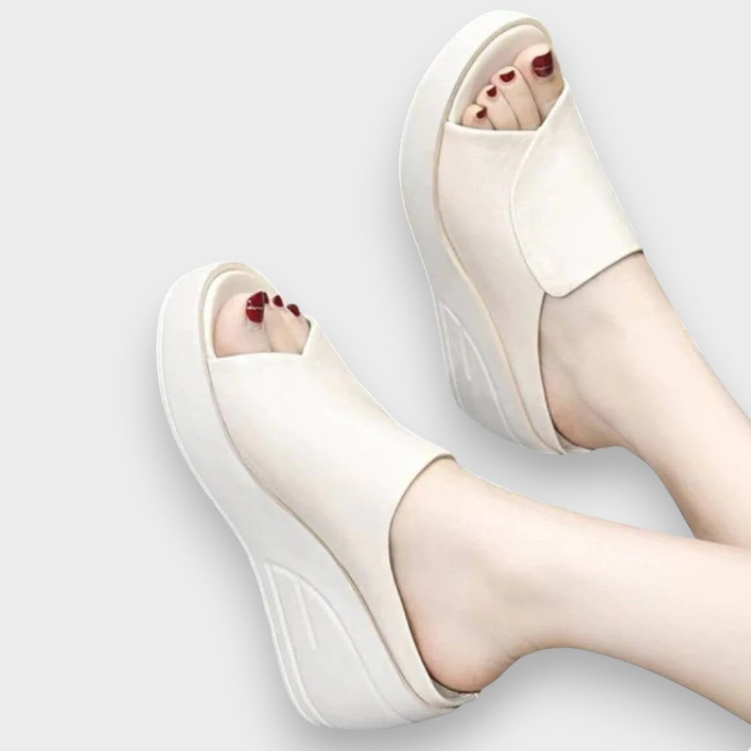 Elisa | Ortopéd Papucs Wedge Szandálok