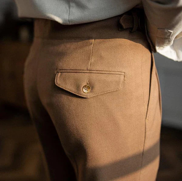 Faltengürtelhose