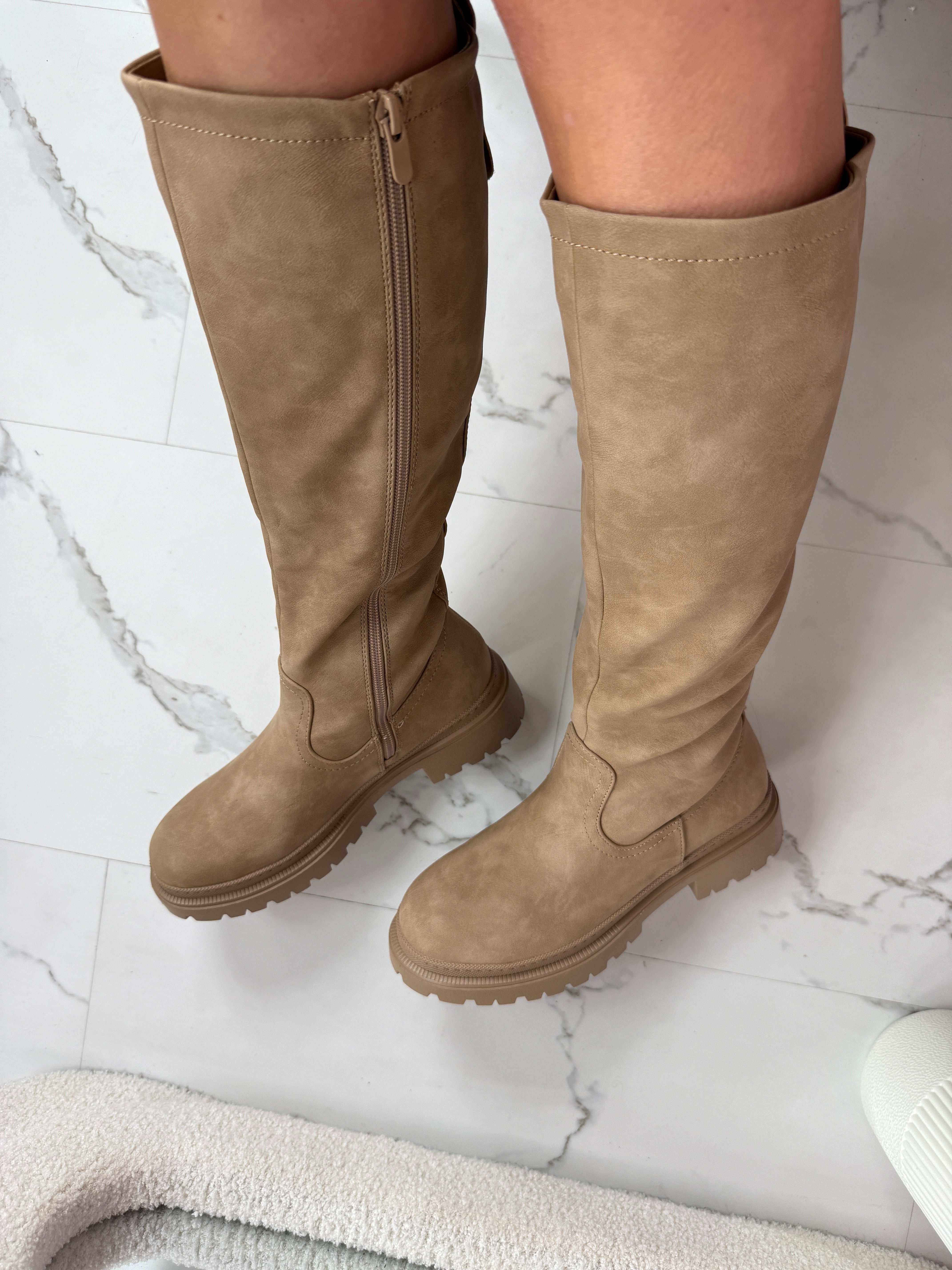 Shea | Khaki női magas szárú csizma oldalsó cipzárral