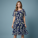 🌸 MOST 50% KEDVEZMÉNY! ✨ Női virágos A-vonalú parti ruha – dupla rétegű chiffon, elegáns mintázat és térd fölé érő fazon 👗